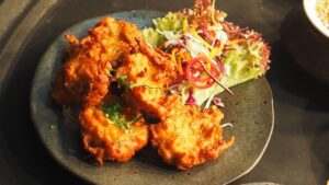 Paleo diet plan - fried bacon and vegetables