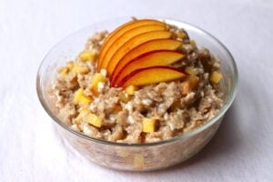 2000 calories a day diet - nectarine oatmeal