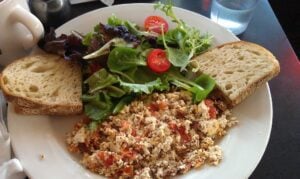 Keto diet for beginners - tofu scramble
