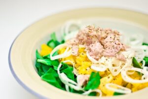 Keto diet for beginners - tuna salad