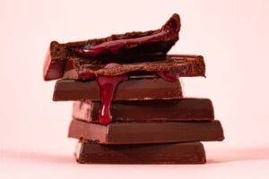 Foods to avoid for clear skin - chocolate